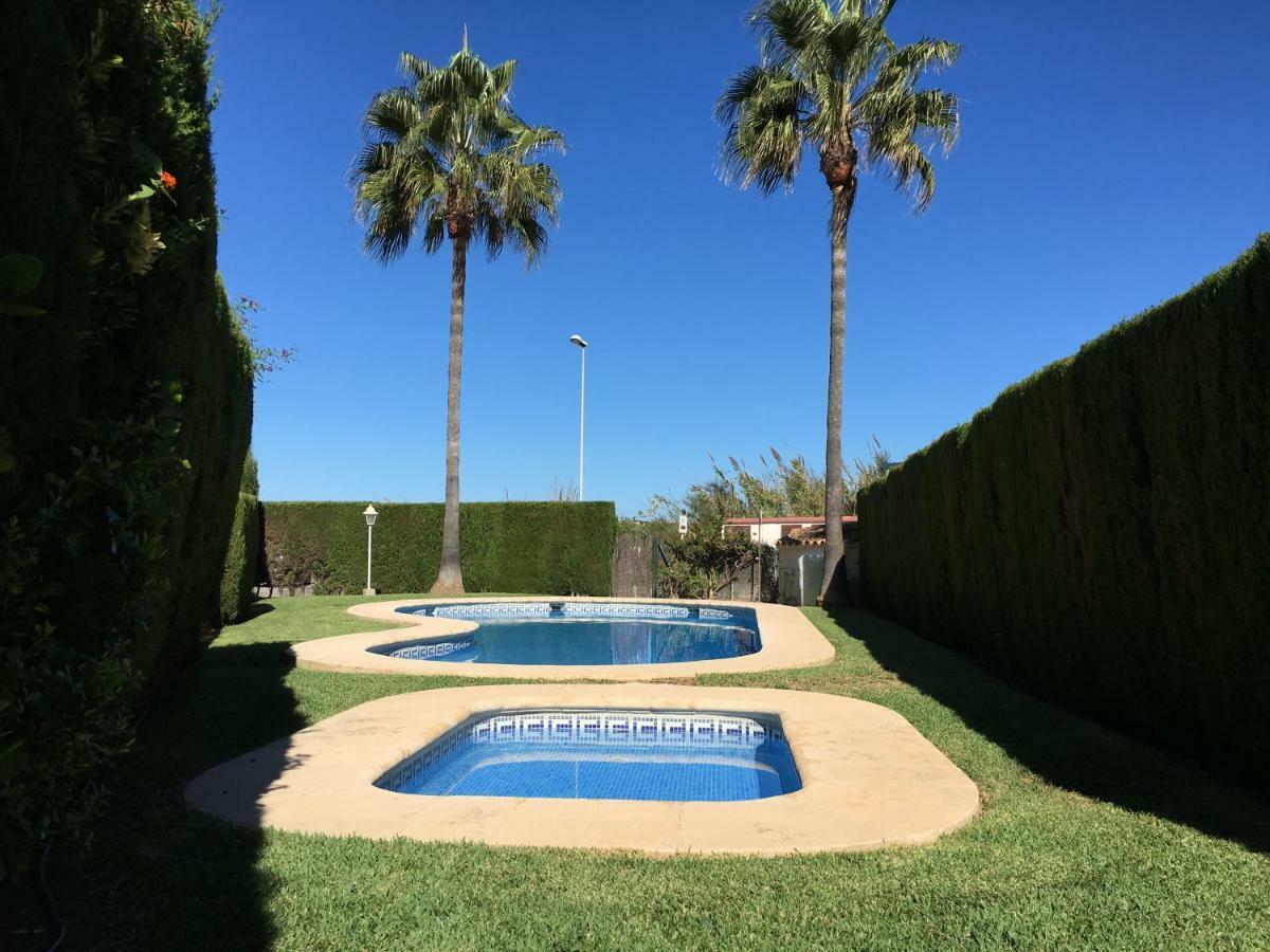 Villa Frente Al Mar Oliva Exterior foto
