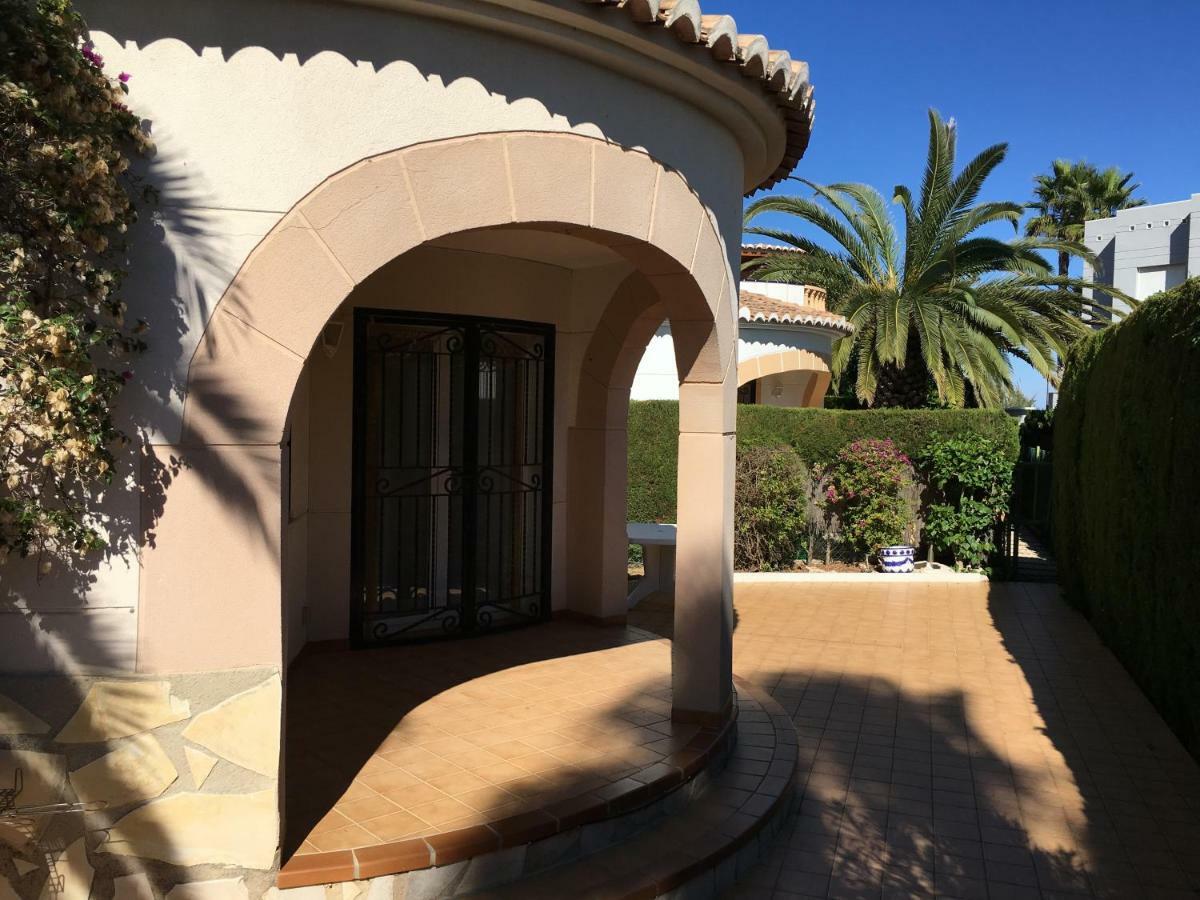 Villa Frente Al Mar Oliva Exterior foto